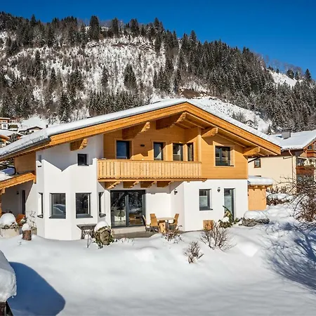 Apartment 5 Peaks