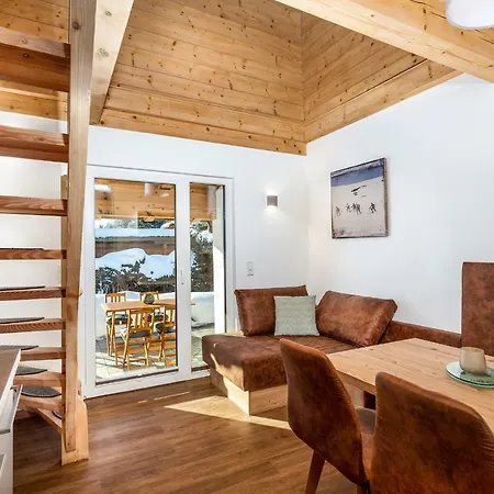 5 Peaks Apartment *